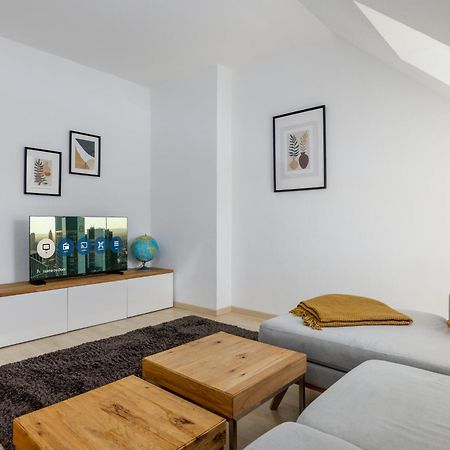 Home By Doni I Serviced Apartments I Ruhig I Zentral Nahe Rmcc, Staatsheater & Landtag Wiesbaden Bagian luar foto